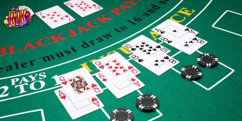 Ván chơi bài xì dách online tại RIKVIP sẽ sử dụng đầy đủ 52 lá bài Tây. 